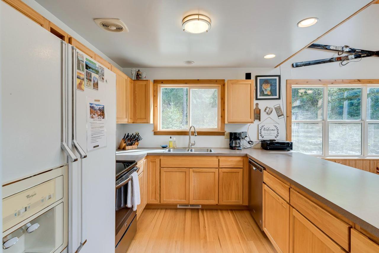 Hot Tub Cool Views: Roaring Creek Cabin Leavenworth Εξωτερικό φωτογραφία
