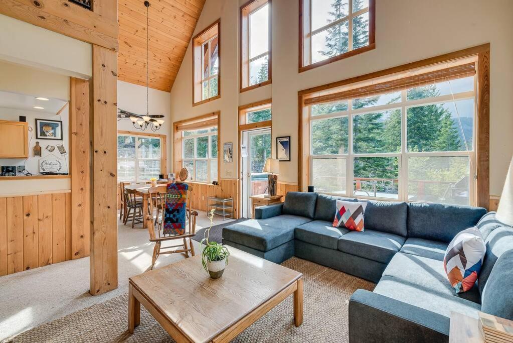 Hot Tub Cool Views: Roaring Creek Cabin Leavenworth Εξωτερικό φωτογραφία