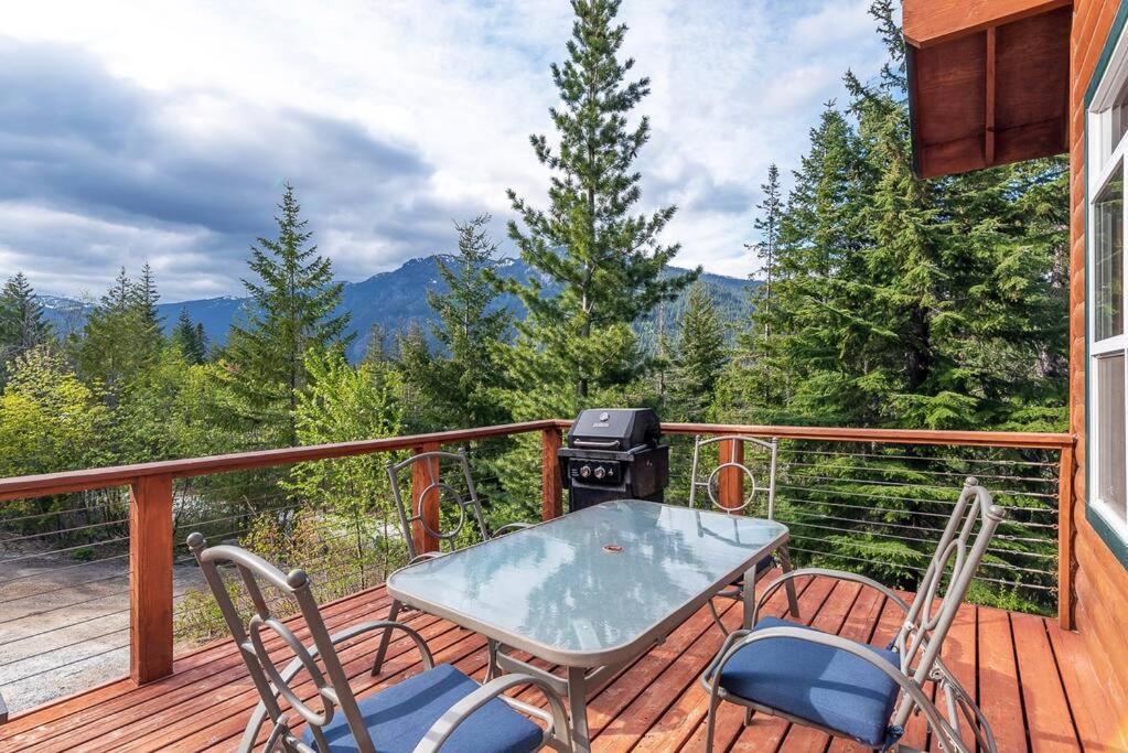 Hot Tub Cool Views: Roaring Creek Cabin Leavenworth Εξωτερικό φωτογραφία