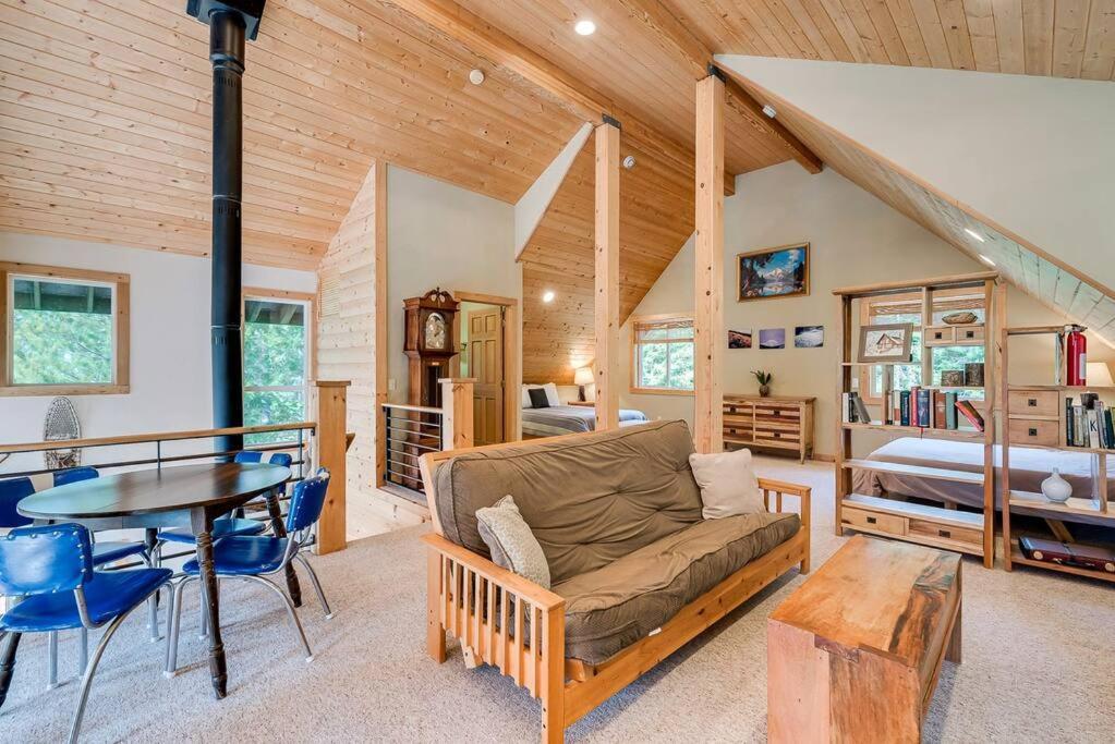 Hot Tub Cool Views: Roaring Creek Cabin Leavenworth Εξωτερικό φωτογραφία