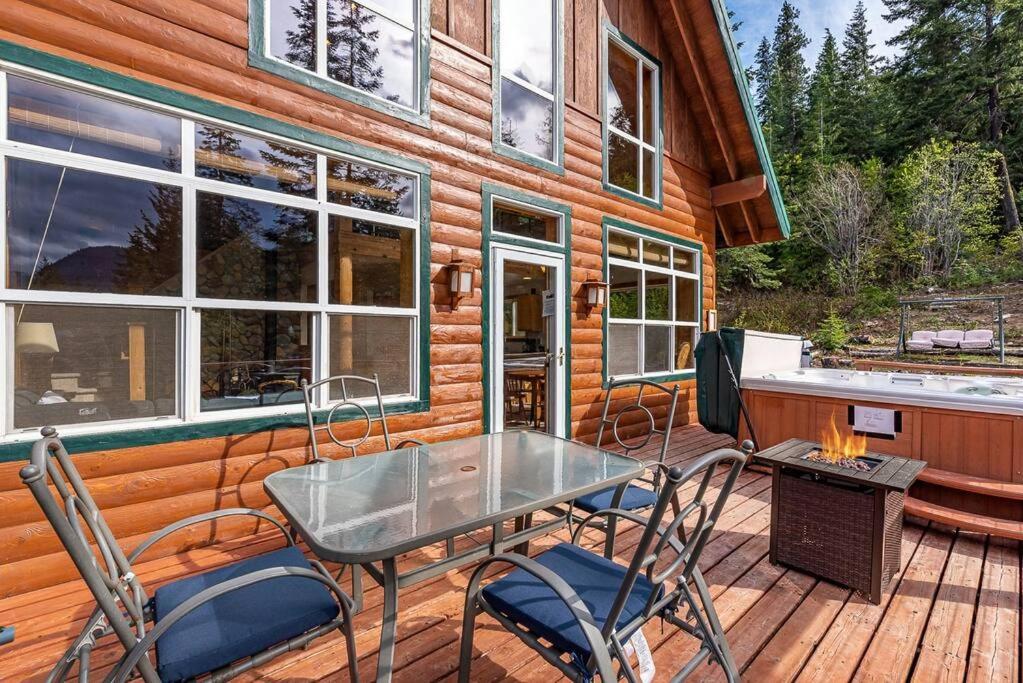 Hot Tub Cool Views: Roaring Creek Cabin Leavenworth Εξωτερικό φωτογραφία